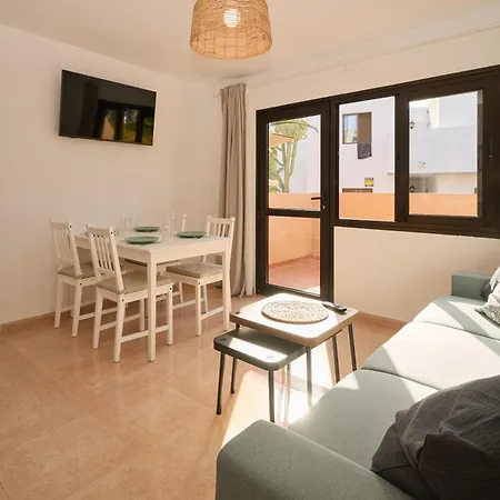 Sunny With Terrace In Apartman