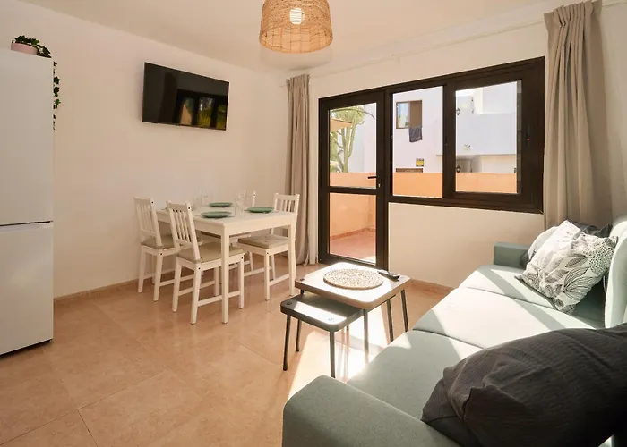 Sunny With Terrace In Διαμέρισμα