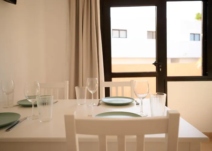 Sunny With Terrace In Διαμέρισμα